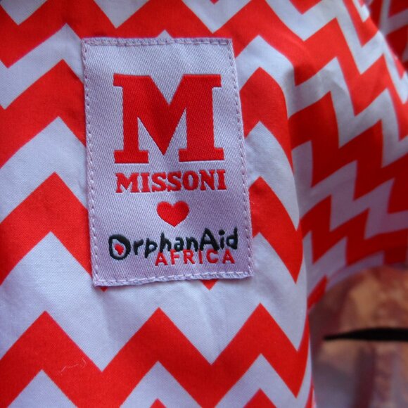 New Missoni For African Aid Red & White Zizzag Pattern Trench/Rain Coat Size L - Picture 14 of 16